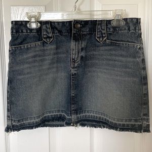 American Eagle Blue Distressed Denim Jean Skirt Size 4 Fringe Bottom